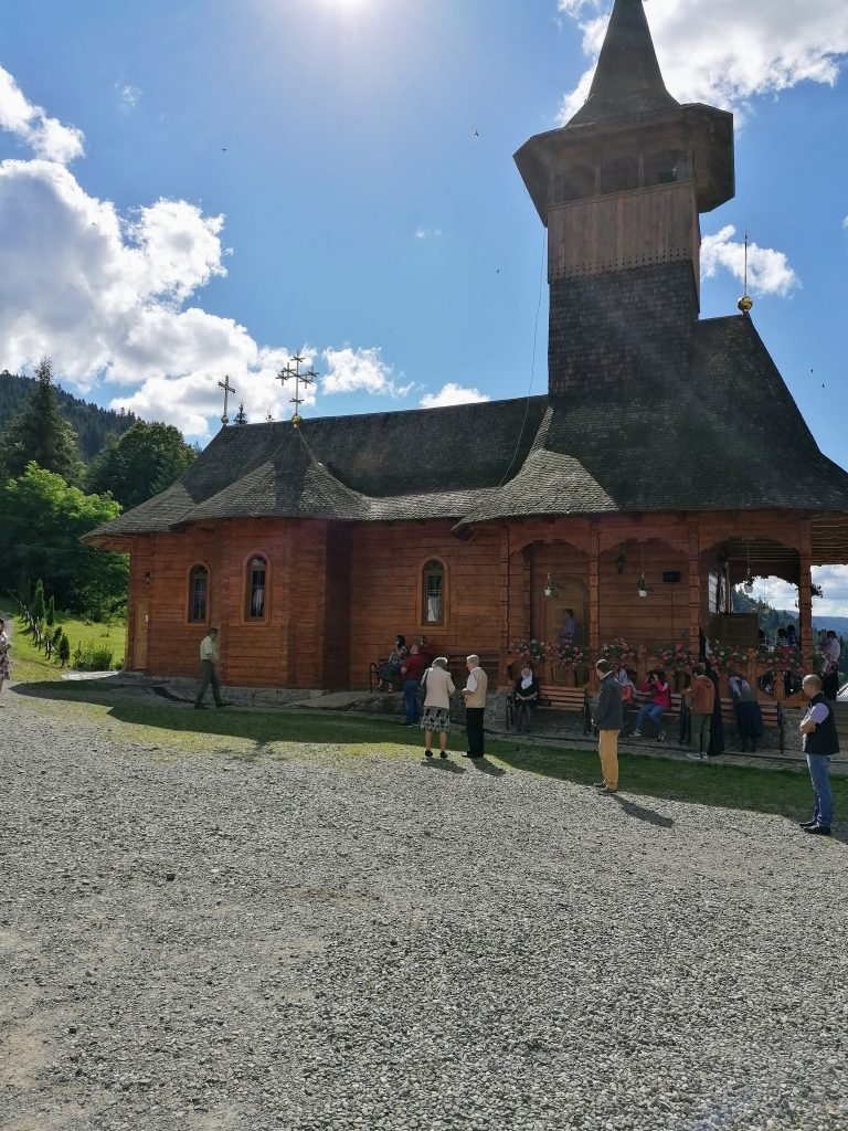 Paltin-Petru Vodă Monastery